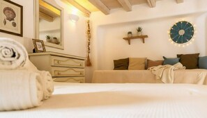 Apartment | Interior detail - Ano Mera Villa With Private Pool (Mykonos)