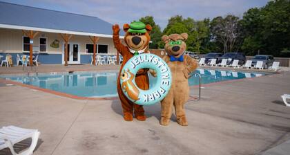 Pine Lakes Outdoor Adventure | Cabin Stay w/ Waterpark Access