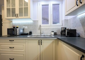 Fridge, microwave, oven, dishwasher - Acropolis Signature Apartment | 12 Falirou str 11742 Athens (Athens)