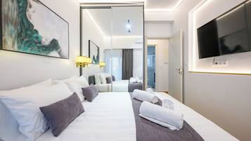 Iron/ironing board, free WiFi, bed sheets
