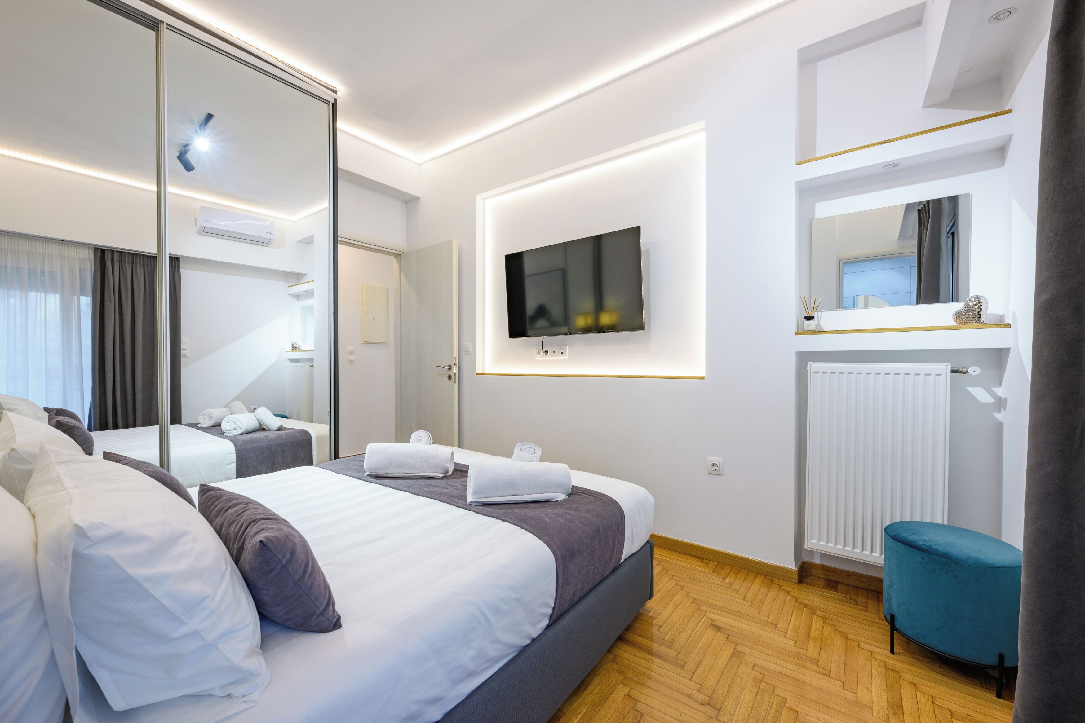Iron/ironing board, free WiFi, bed sheets