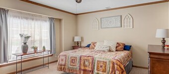 Family-Friendly Lakefront Cabin | Water Fun, Fire Rings & Open Lawns