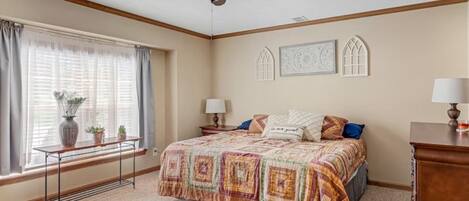 4 bedrooms, free WiFi, bed sheets