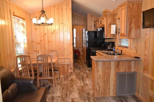 Scenic Waterfront Cottage | Steps to Pine Lake & Family-Friendly Resort