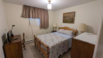 3 Schlafzimmer, Schreibtisch, Bügeleisen/Bügelbrett, kostenloses WLAN
