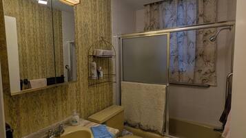 Hårtørrer, håndklæder, Sæbe, Shampoo