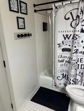 Bathroom - Stylish | 2BR Condo | Modern Comfort #211 (Atlanta)