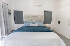 3 slaapkamers, een strijkplank/strijkijzer, wifi