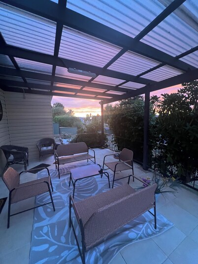 Chillin Adaminaby 
FSC 4 bedroom home in the heart of Adaminaby
Pet friendly