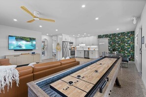 Games room - Neptune's Hideaway | 3BR House & Outdoor Patio w/ BBQ Grill 🪐🌴 (Vero Beach)