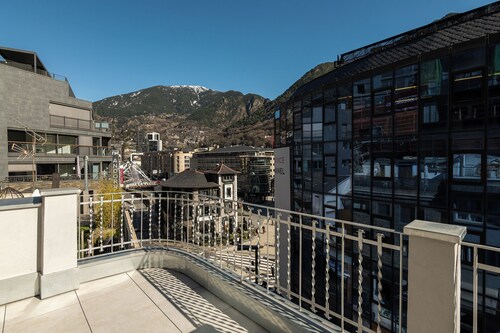 LEE Hotel