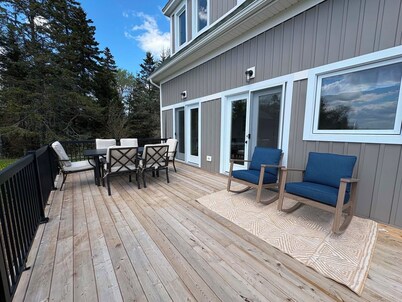 Otter Cove Cottage, completely renovated house on Campobello