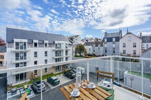 Outdoor dining - Studio de la Plage des Dames - À 50 m de la plage (Douarnenez)
