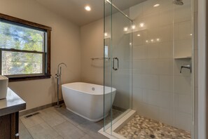 Shower, hair dryer, towels - Modern 4BR Lake Tahoe Home w/ Foosball | Fireplace | Grill | Loft & Views: Arrowhead Haven (South Lake Tahoe)