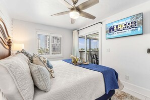 2 bedrooms, iron/ironing board, free WiFi, bed sheets - Beachfront Escape with Pool, Tiki Huts & Stunning Gulf Views - Casa Bleu - Roelens (Fort Myers Beach)