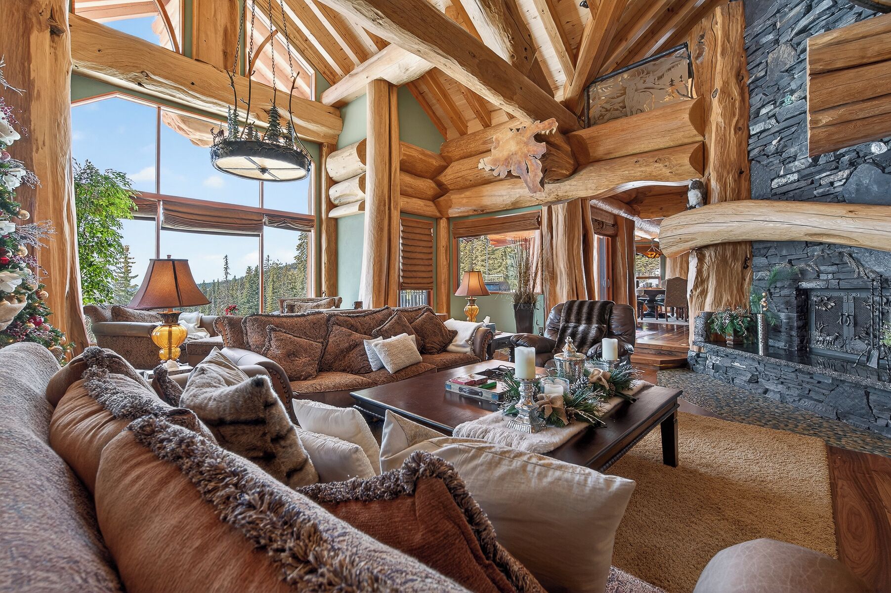Luxury Chalet, 4 Bedrooms, Mountain View, Slope side | Living area | 55-inch Smart TV with cable channels, streaming services