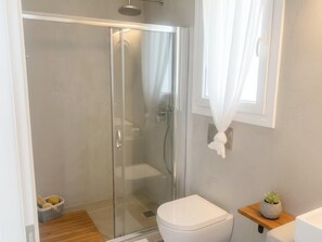 Apartment | Bathroom - Seaview Retreat Facing the Aegean (Mykonos)