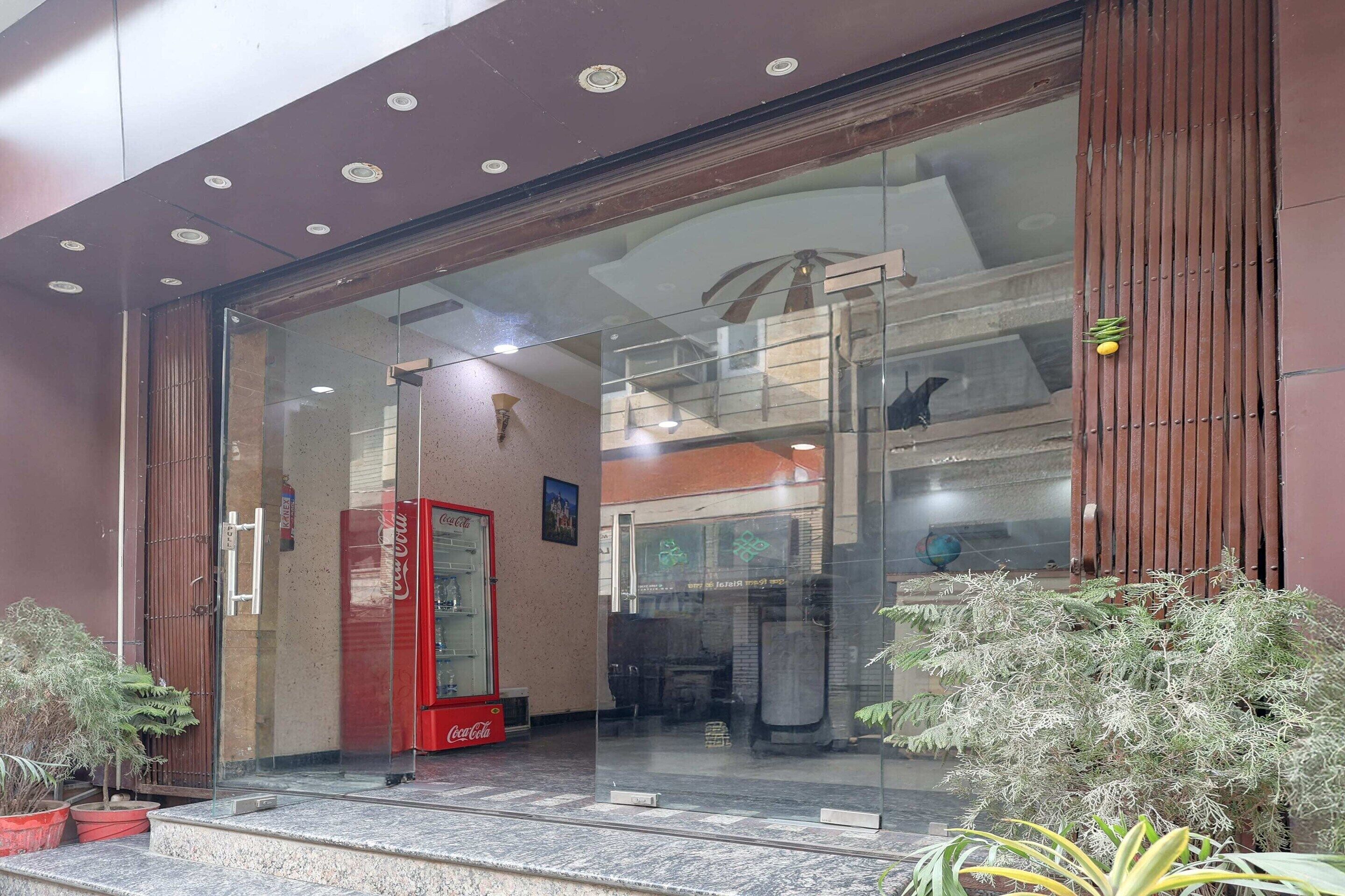 Quầy tiếp tân