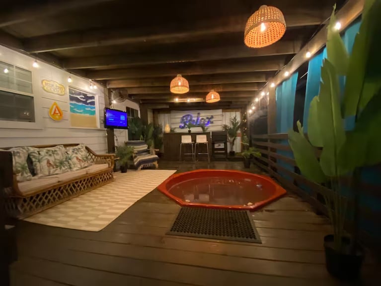 Walkable East Austin Home With Hot Tub - Austin, TX