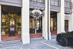 Exterior detail - Top-Floor Condo w/ GULF VIEWS! Easy Walk to Beach! (Seacrest)