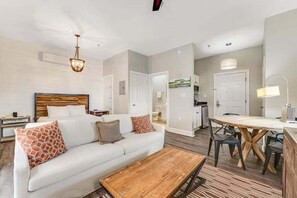 Smart TV, books - Seacrest, Above Village Shops/Dining! Steps to Beach & Pool! (Seacrest)