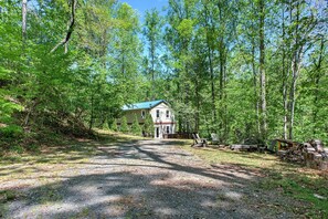 Exterior - The Chicken Coop | River-Access Cabin with Hot Tub Near Burnsville (Burnsville)