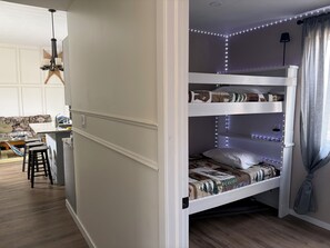 2 chambres, Wi-Fi gratuit, draps fournis