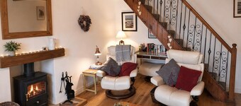 Spring Garden Cottage, Grizebeck ideal for exploring Southern Lakes and Morecambe Bay