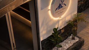 Fachada de la propiedad