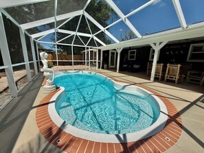 Outdoor pool - Sun & Splash Retreat Minutes to Beach + Downtown (Sarasota)