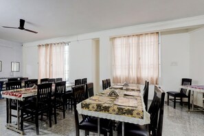 Dining - Collection O Mappedu Chennai (Thiruvallur)