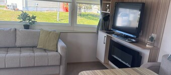 Caravan - Sleeps 6 - Parking