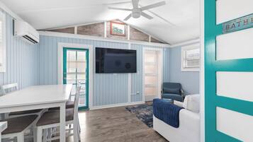 Rumah (2 Bedrooms) | Interior