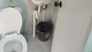 Family Double Room, Balcony, Resort View | Bathroom