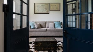 Interior - Kingfisher Cottage - Country Cottage in Berry (Broughton Vale)