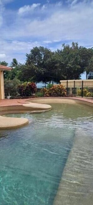 Pool - Stay on the Strand Townsville, apartment, free secured parking (Townsville City)