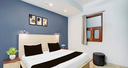 Super Collection O Sector 20 Noida