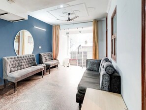 House | Reception - Super Collection O Sector 20 Noida (Noida)