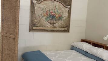 3 Schlafzimmer, Bügeleisen/Bügelbrett, Bettwäsche