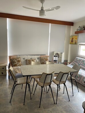 3 Schlafzimmer, Bügeleisen/Bügelbrett, Bettwäsche