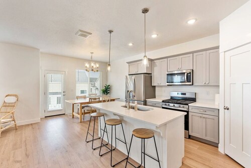 Velvet Springs Retreat | Pool+Gym | Near Utah Lake