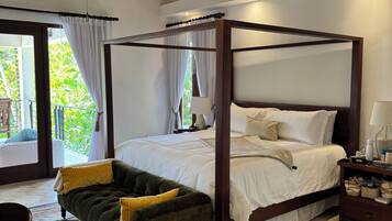 7 bedrooms, in-room safe, iron/ironing board, free WiFi