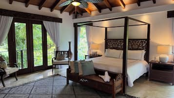7 bedrooms, in-room safe, iron/ironing board, free WiFi