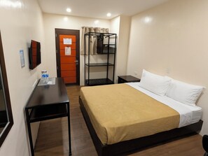 Superior Double Room | Desk, free WiFi, bed sheets - Top Star Hotel Manaoag (Manaoag)