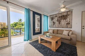 Condo, 1 habitación | Área de sala de estar