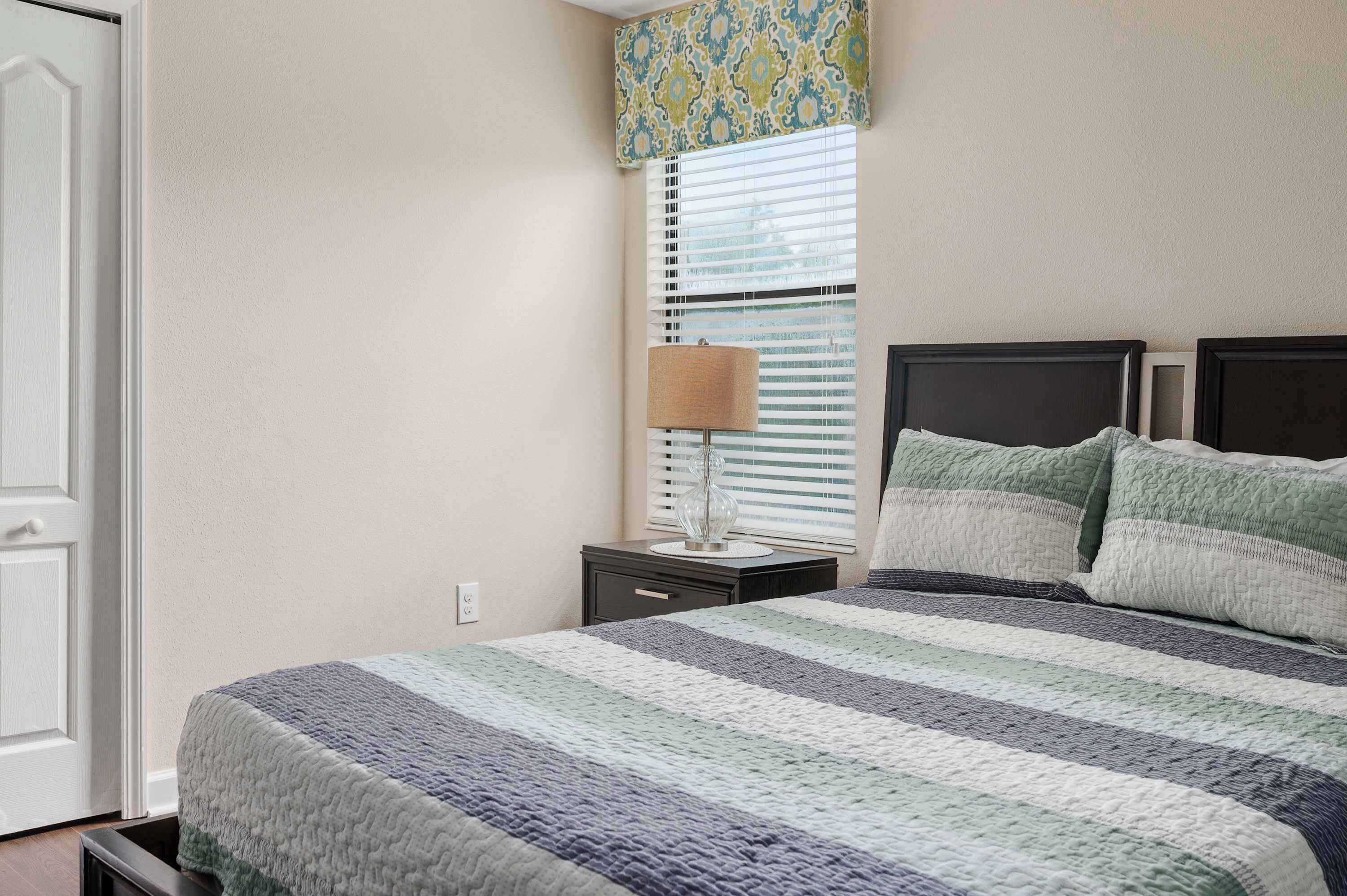 9 chambres, lit parapluie, Wi-Fi, draps fournis
