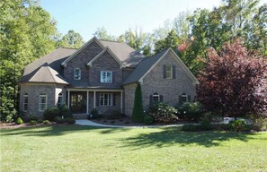 Exterior - The Jasper - Experience Elevated Luxury (Summerfield)