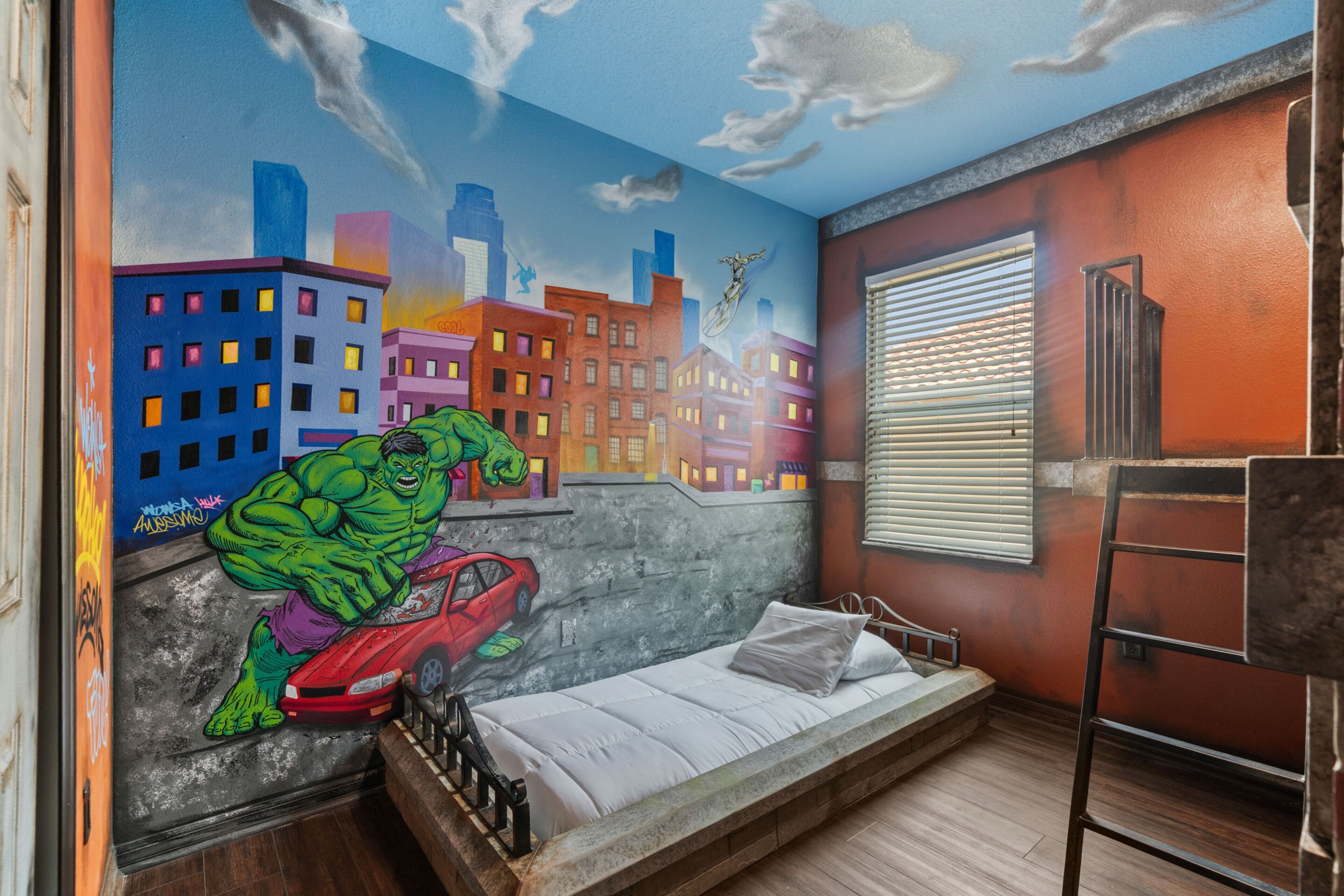 13 habitaciones, tabla de planchar con plancha y cuna de viaje 