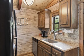 Interior - Table Rock Lake Cabin • Near SDC • Views • Sleeps 6 (Branson)
