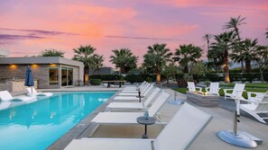 Interior - Avantstay Polo Villa Halo Pickleball, Putting Green Sleeps 28 (La Quinta)